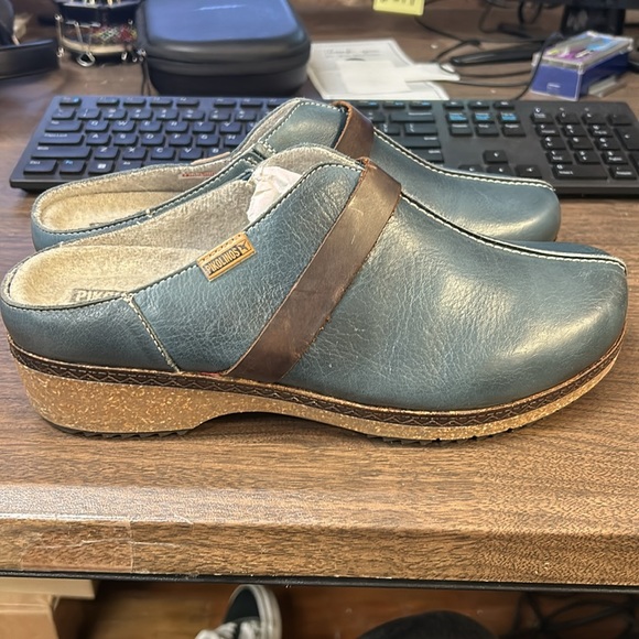 PIKOLINOS GRANADA Women’s medium heel clogs in Sapphire - Picture 3 of 5